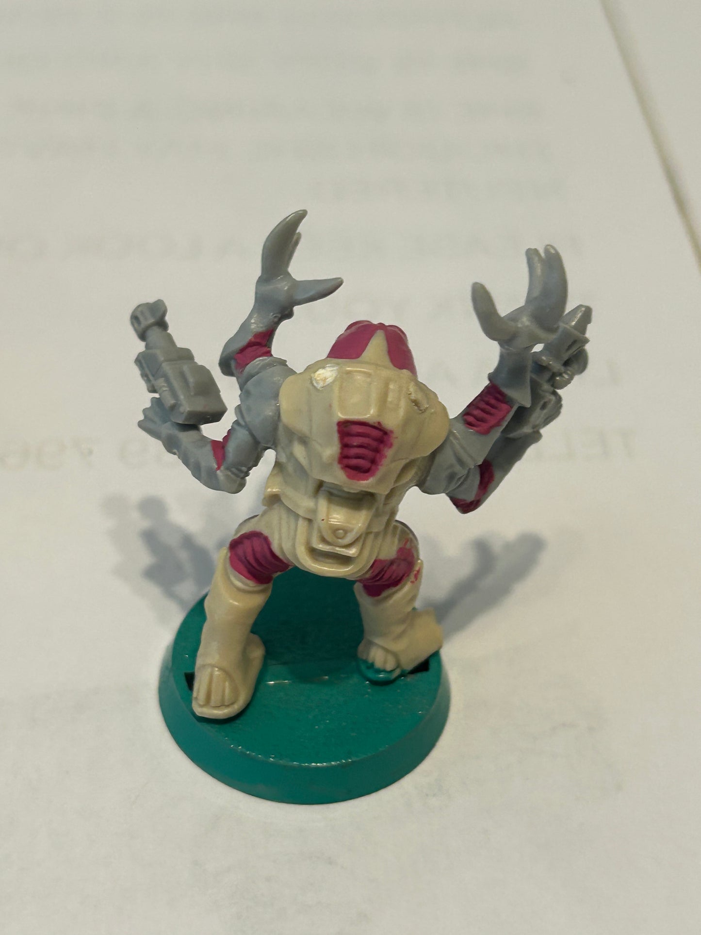 Warhammer 40k/ Rogue Trader Genestealer hybrid  plastic from space hulk expansion