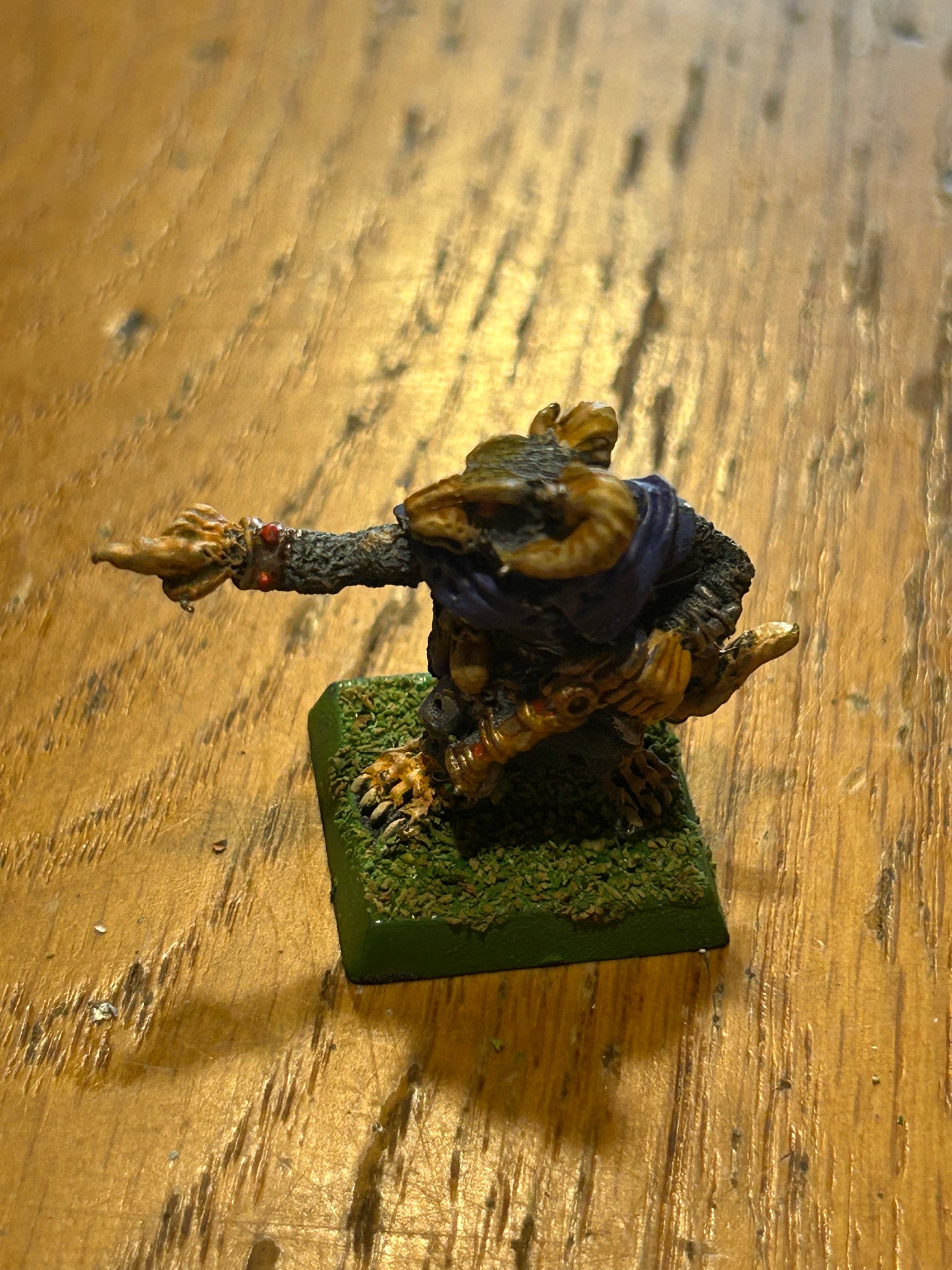 C22 Skaven Commander / Clan Skyre with Warplock Pistol Metal Citadel Oldhammer