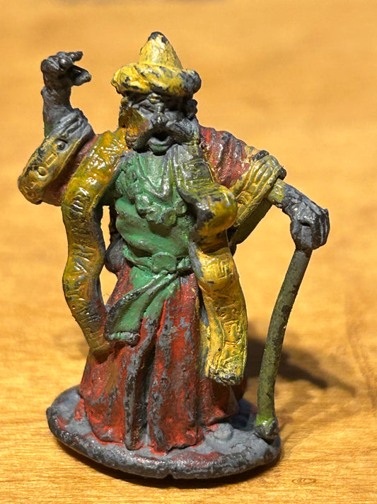 Warhammer fantasy empire C02 (2C-05) Wizard w. Raised Arm & Staff