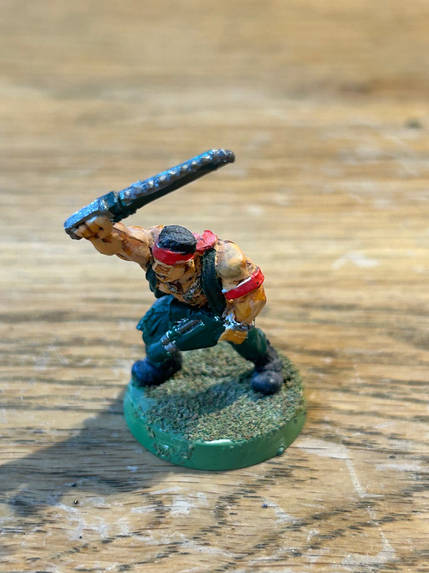 Catachan Jungle Fighter Sergeant w Laspistol & Chainsword (B) Metal Citadel 40k