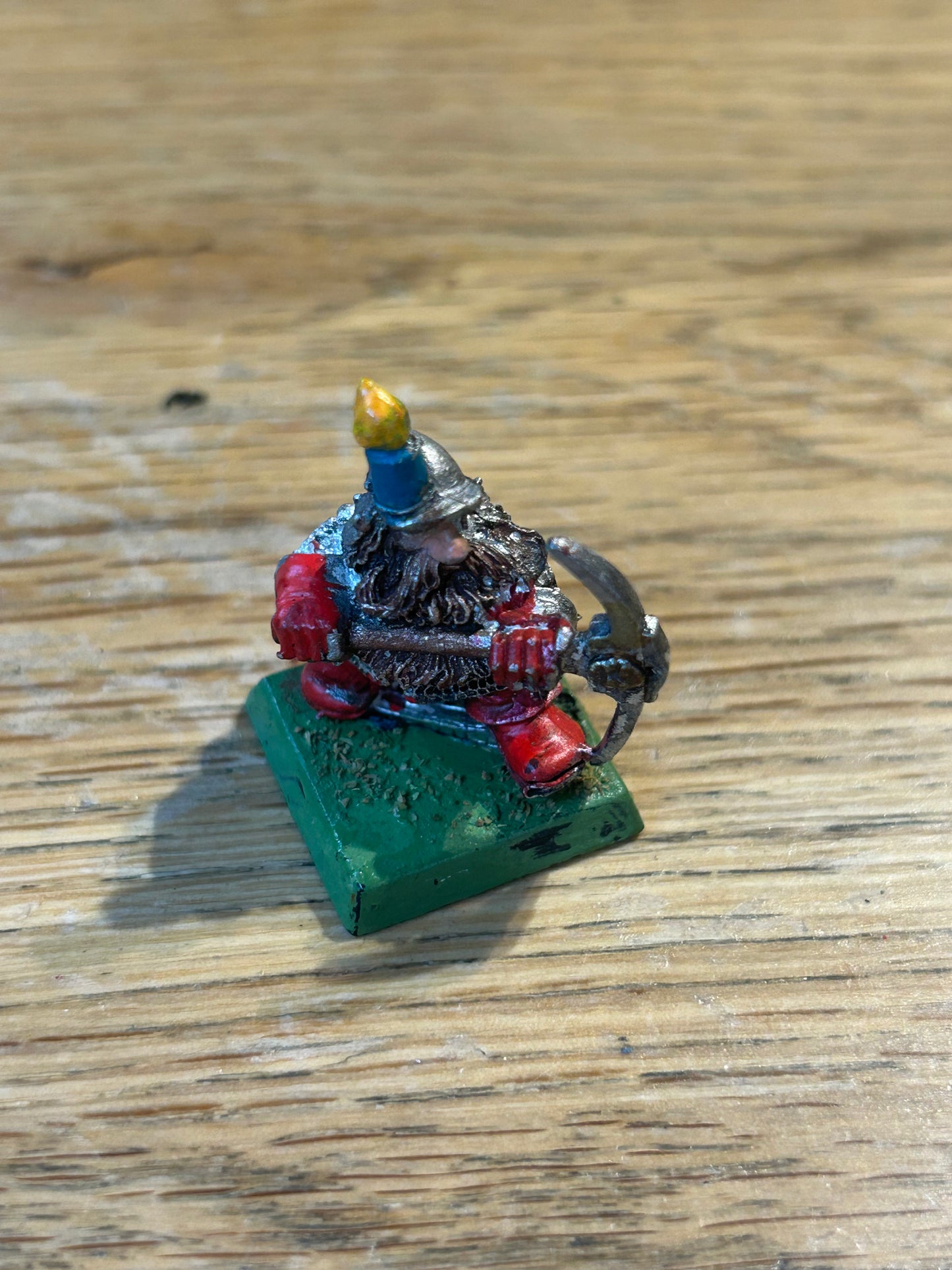 Warhammer fantasy dwarf miner