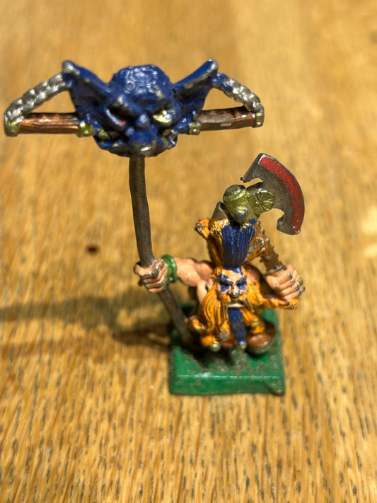 CITADEL WARHAMMER OOP DWARF SLAYER STANDARD BEARER