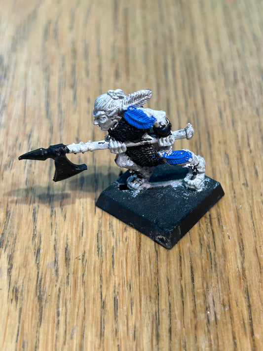 Warhammer Fantasy old world wood elf  wardancer with halberd