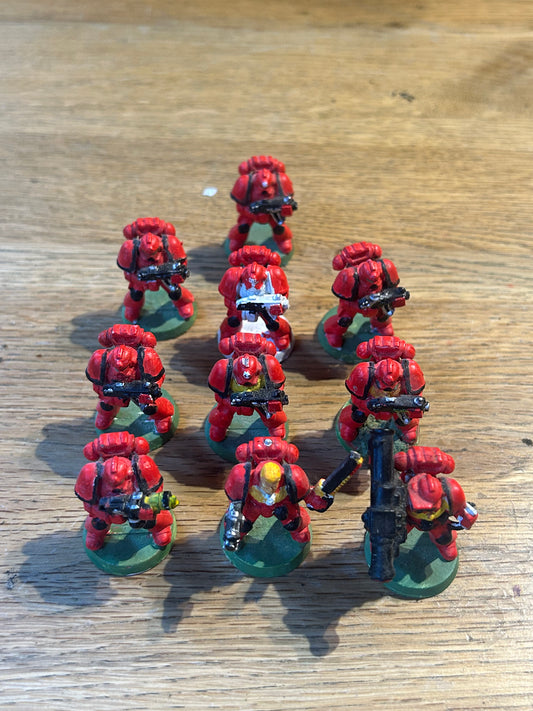 Warhammer 40k space marine plastic tactical squad (sergeant’s banner is broken)