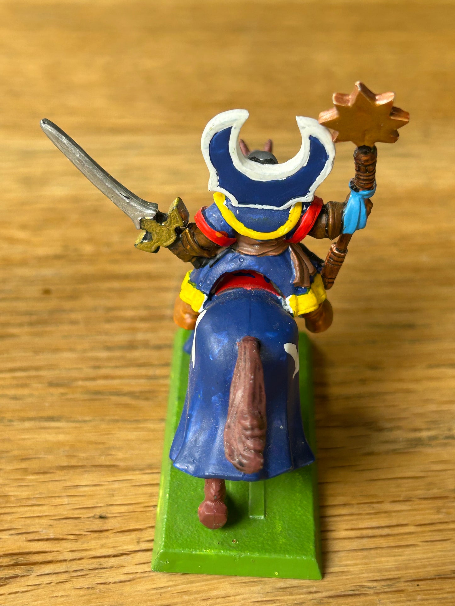 Empire of Man - Empire Mounted celestial Wizard