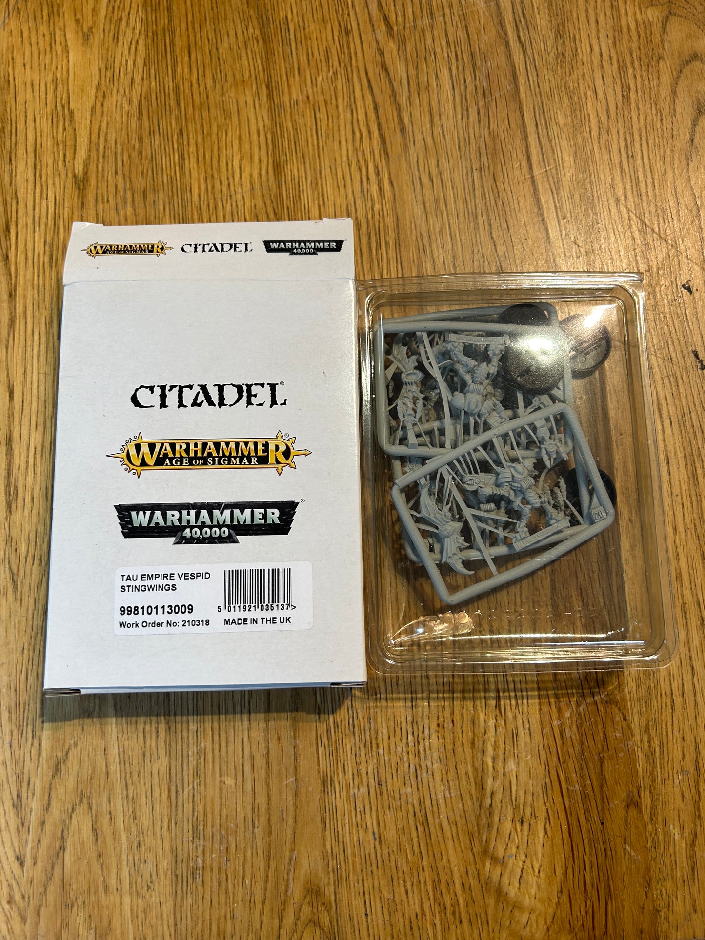 Warhammer 40k Tau Vespid Sting Wings opened box