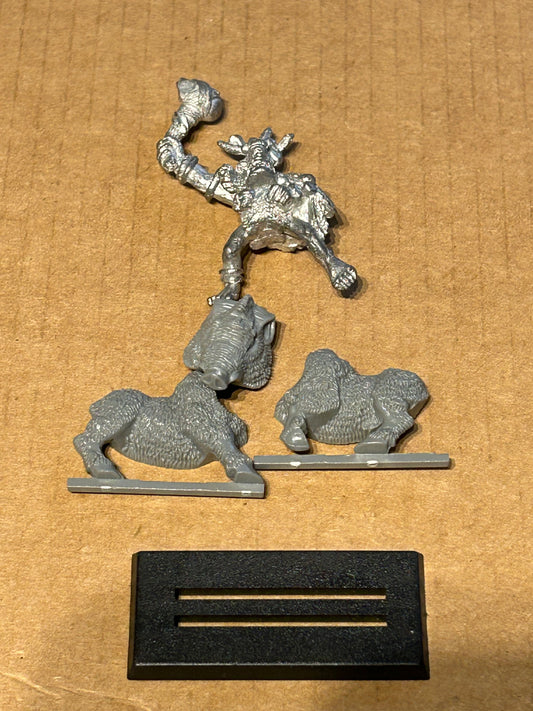 Warhammer Fantasy Battles Old World Savage Orc Boar Boyz Boss Games Workshop