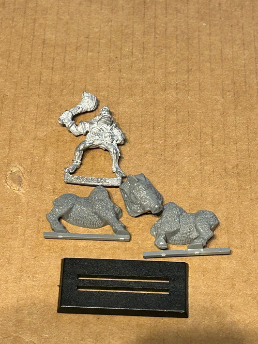 Warhammer Fantasy Battles Old World Savage Orc Boar Boy with club Games Workshop