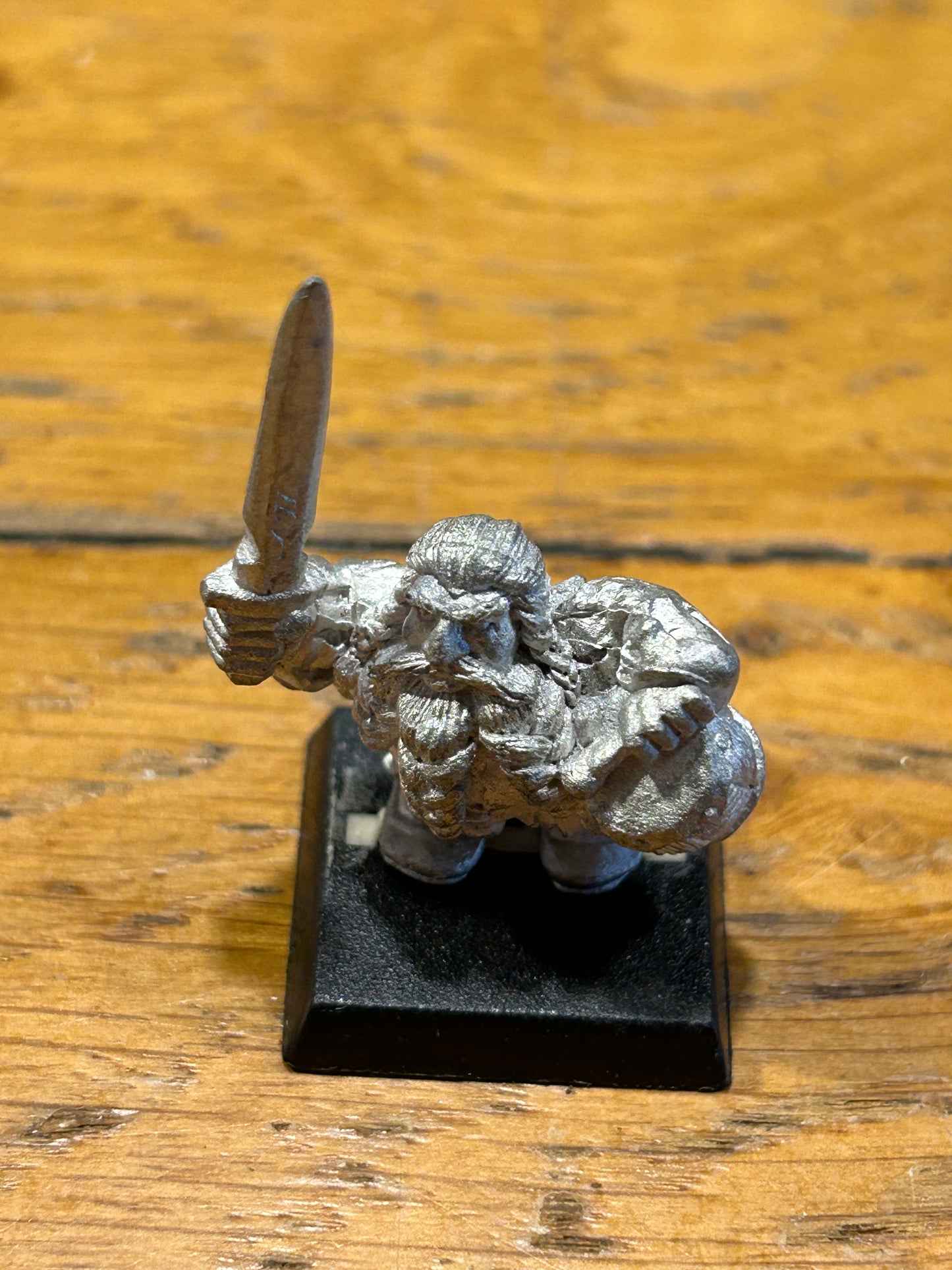 Warhammer fantasy marauder miniatures dwarf musician drummer MM11