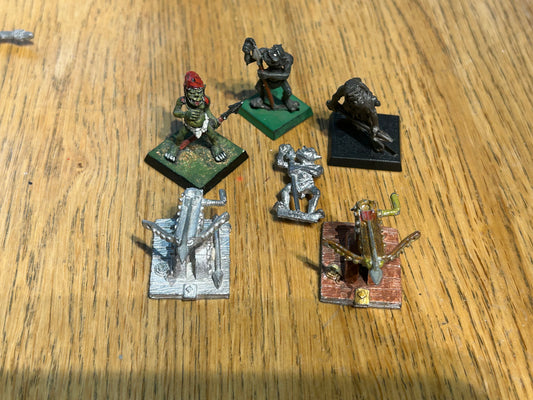 Warhammer Fantasy Citadel regiments of renown Notlob’s orc artillery Orc Ballista Bolt Throwers & Crew