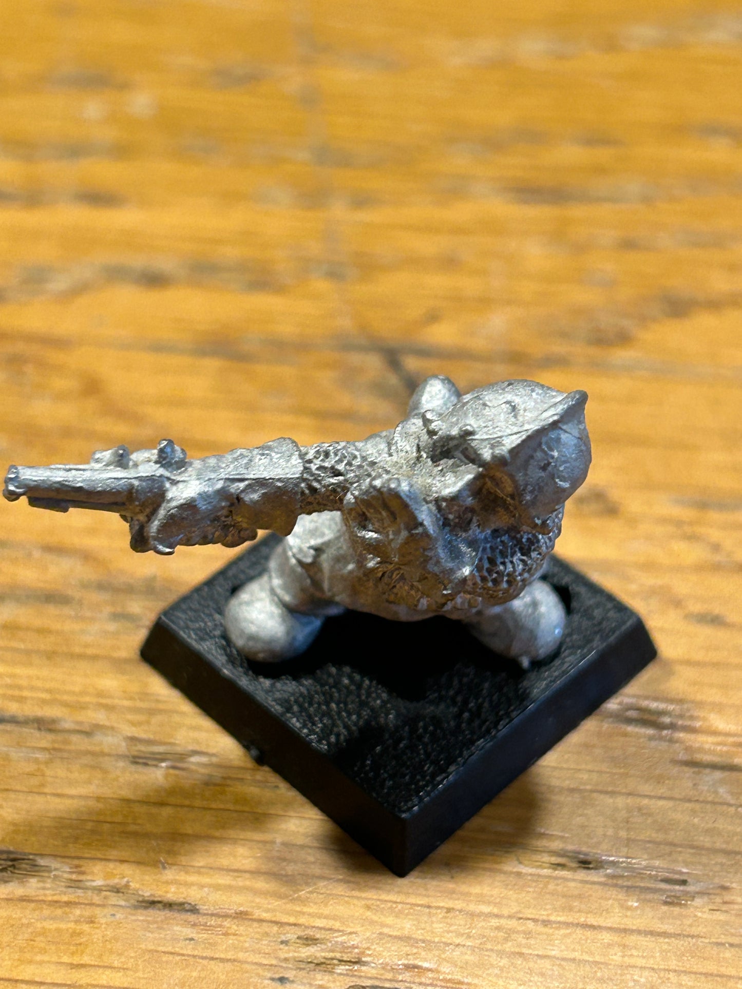 Vintage Warhammer D4 Dwarf Adventurer 'Ogg' Dwarfs Metal