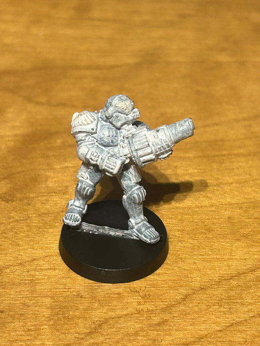 ADEPTUS ARBITES with grenade launcher Metal Imperial Guard Army Warhammer 40K 1992
