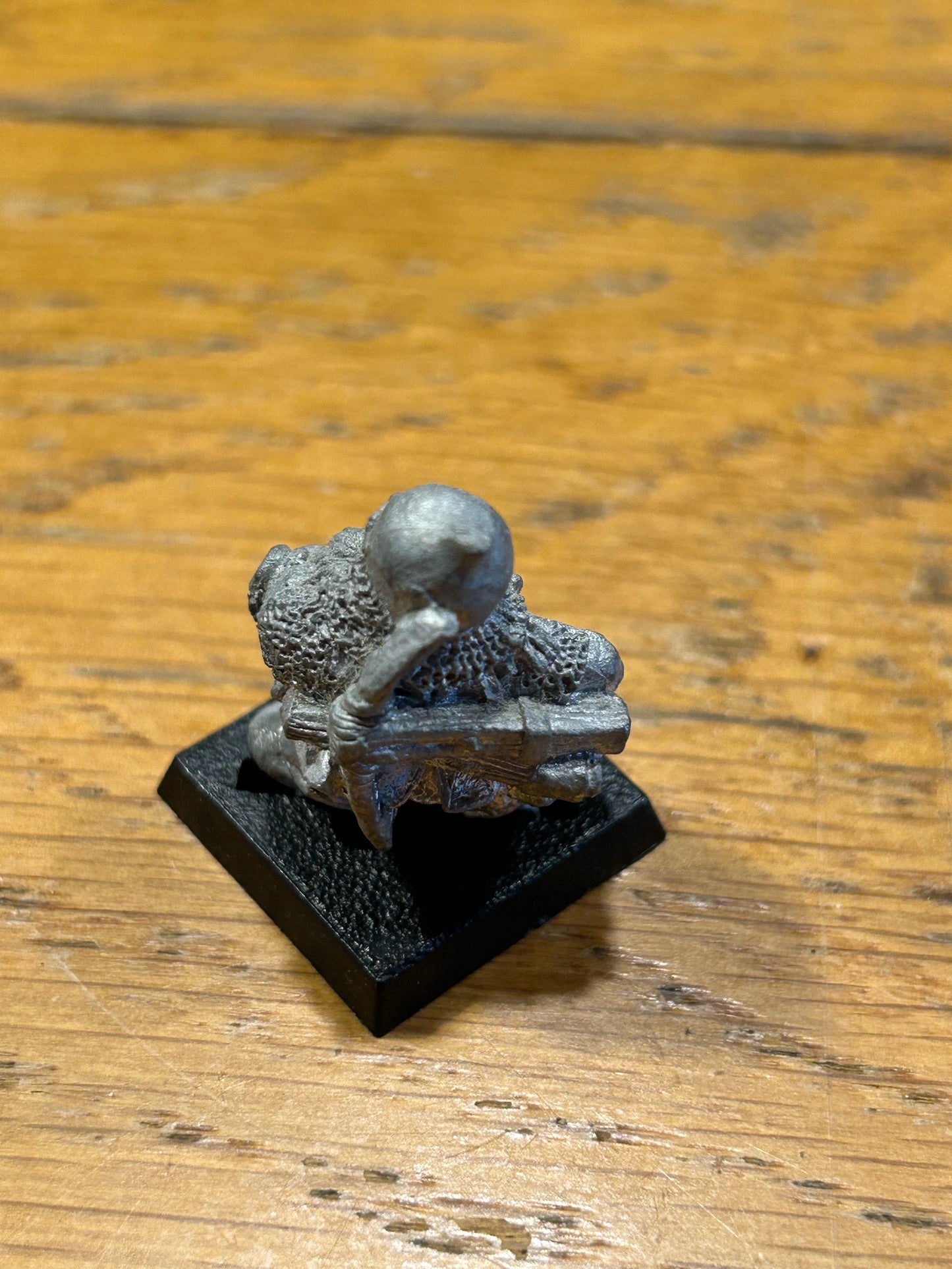 Warhammer fantasy dwarfs bugman’s rangers dwarf trooper (metal has darkened)