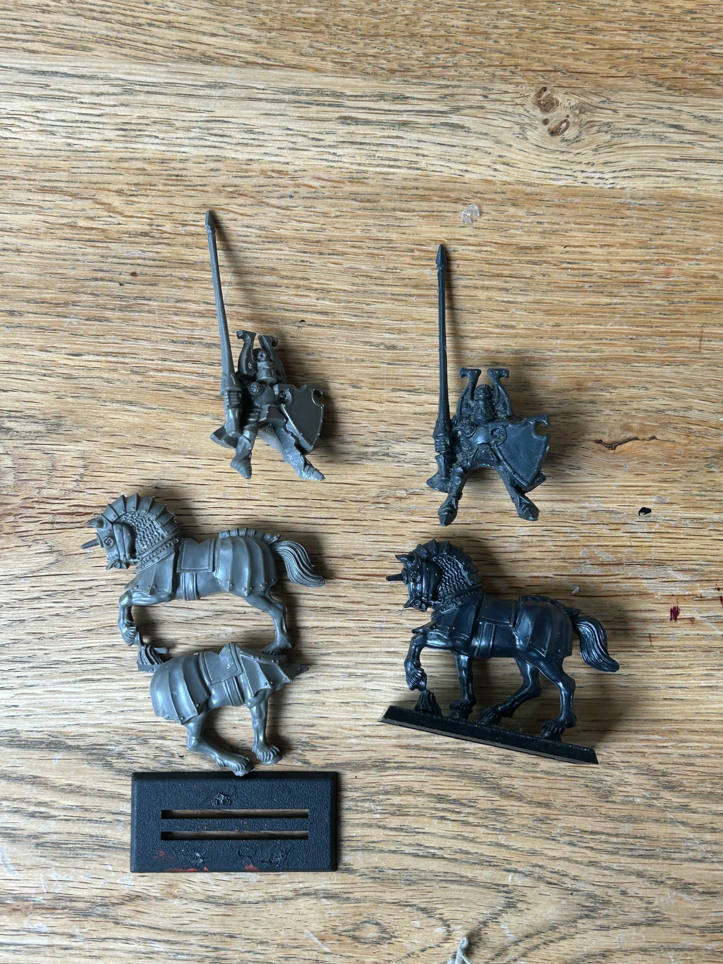 Warhammer fantasy battle masters chaos knights  x2
