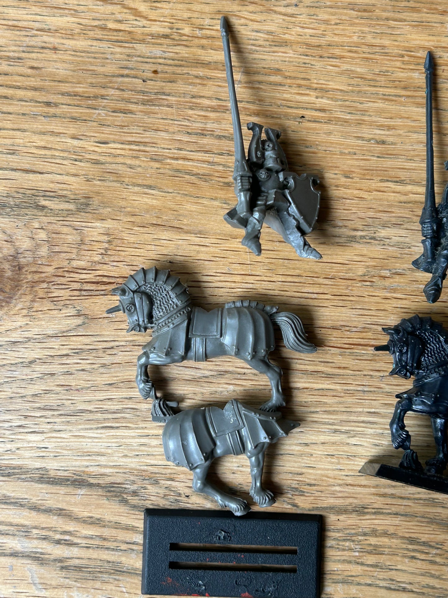 Warhammer fantasy battle masters chaos knights  x2