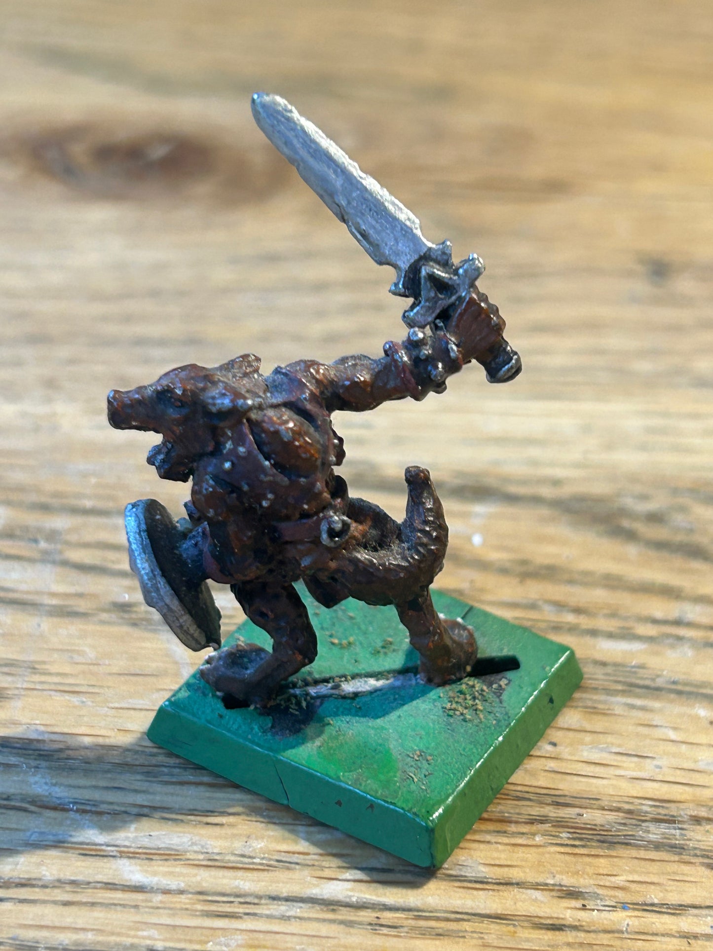 Beastman of Khorne Khorngor with sword 0220 Metal Citadel Realms of Chaos warhammer fantasy