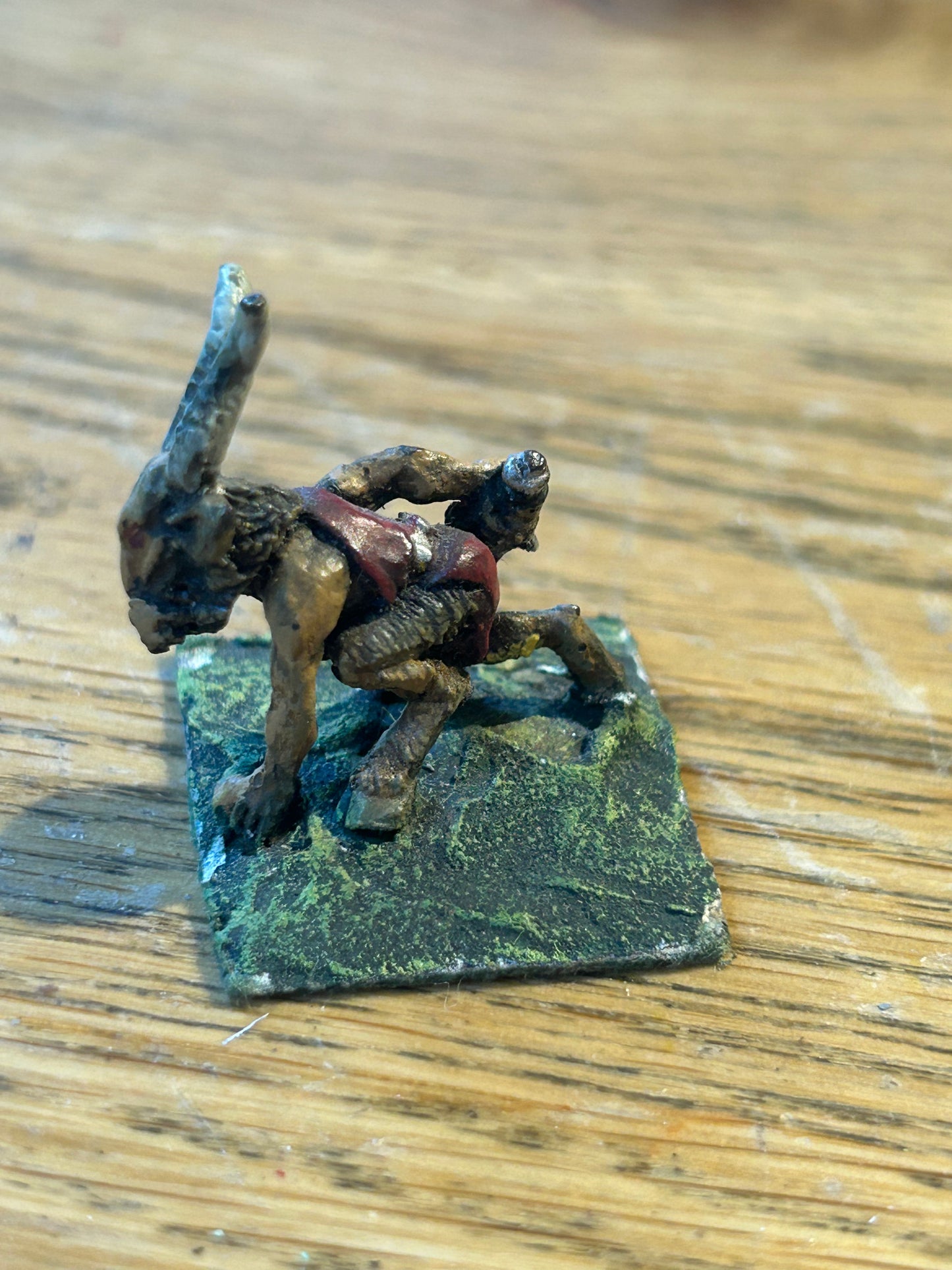 Runequest Box Set 4 (v2) 5
Broo Attacking