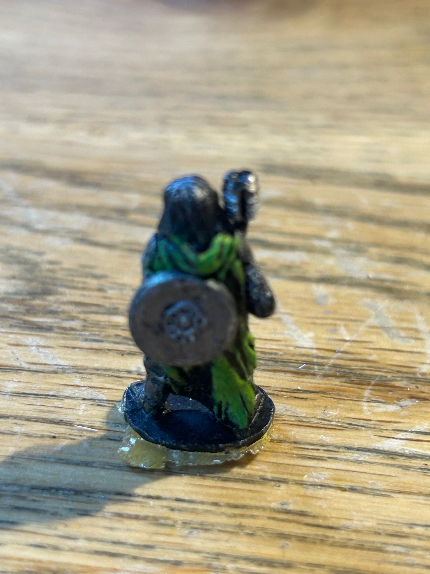 Chronicle miniatures CF15 v.1
Female Cleric