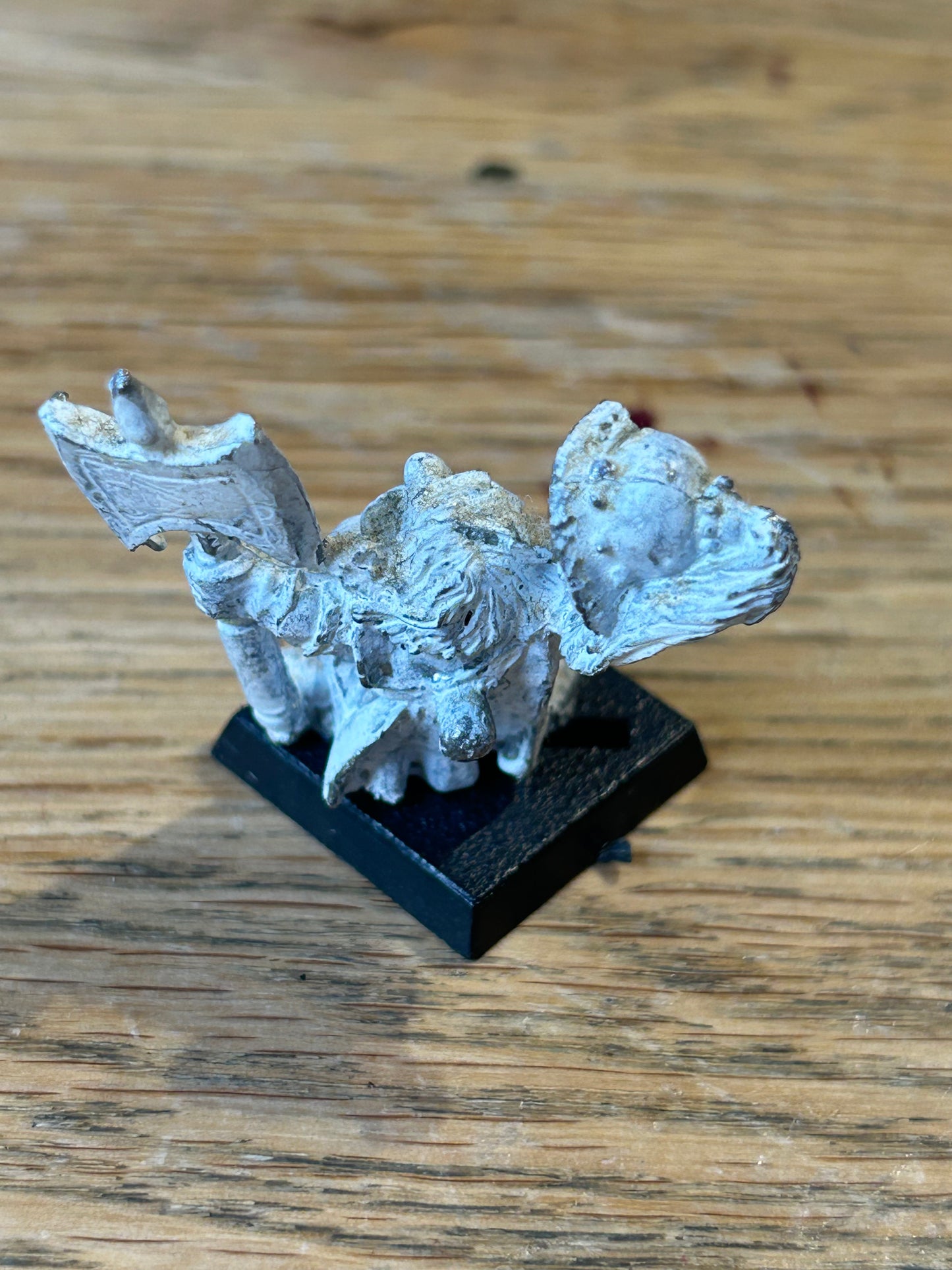 Prince Ulther Dragon Company- prince ulther Warhammer - Metal - Dwarf - GW (undercoated white)