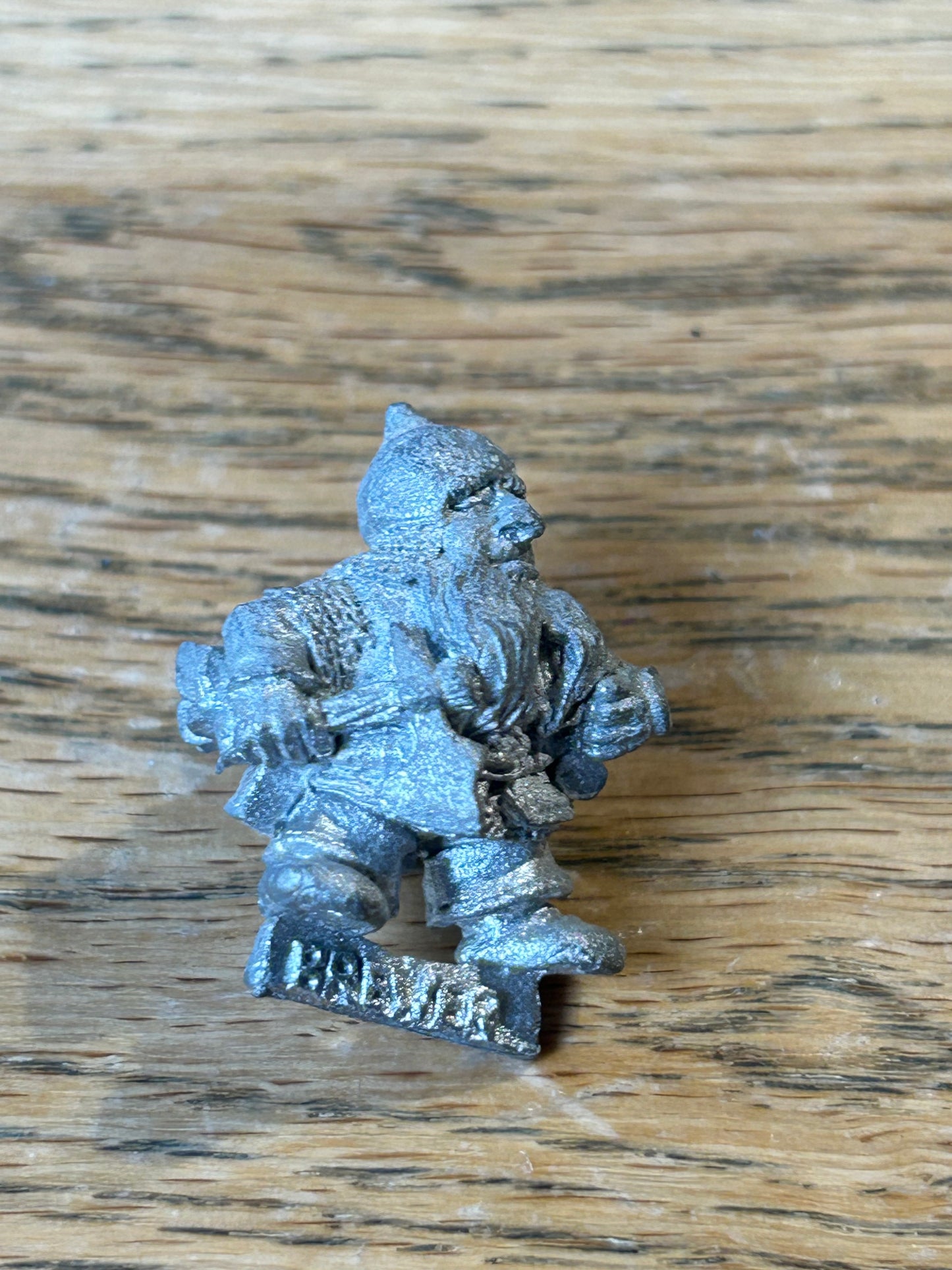 Warhammer fantasy dwarfs bugman’s rangers dwarf trooper (metal has darkened a bit)