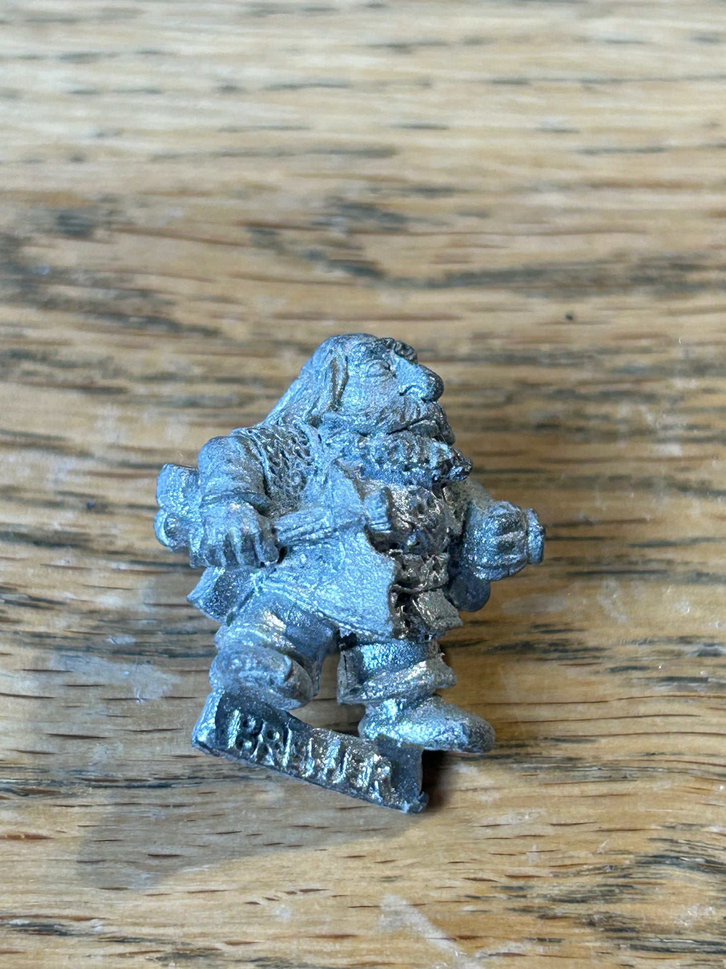 Warhammer fantasy dwarfs bugman’s rangers dwarf trooper (metal has darkened a bit)