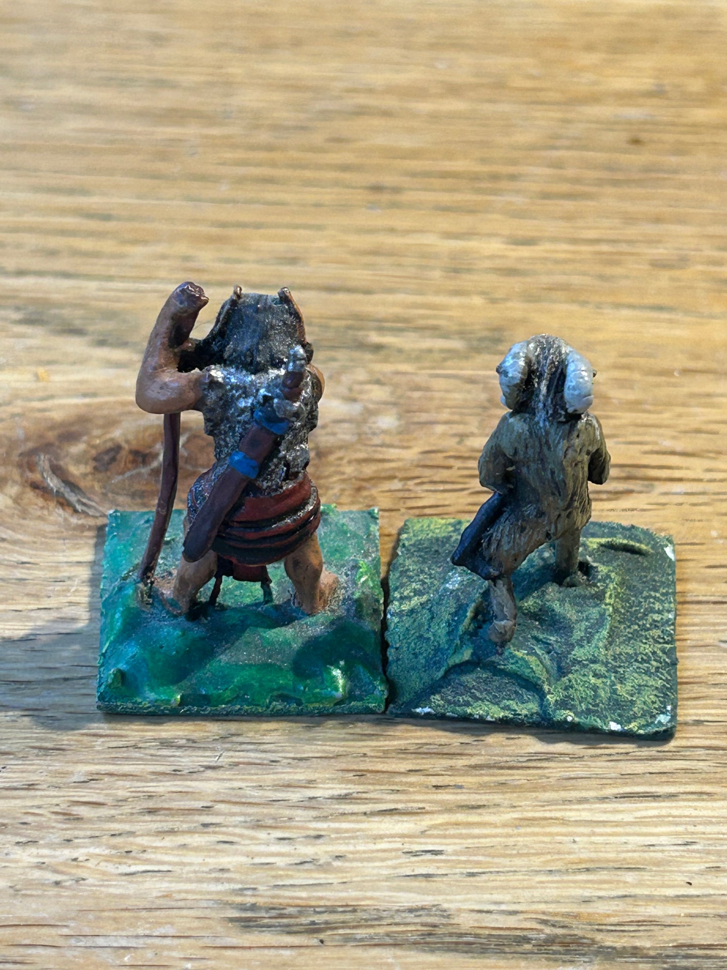 Citadel Warhammer classic 80s pre-slotta Runequest broken weapon models x2