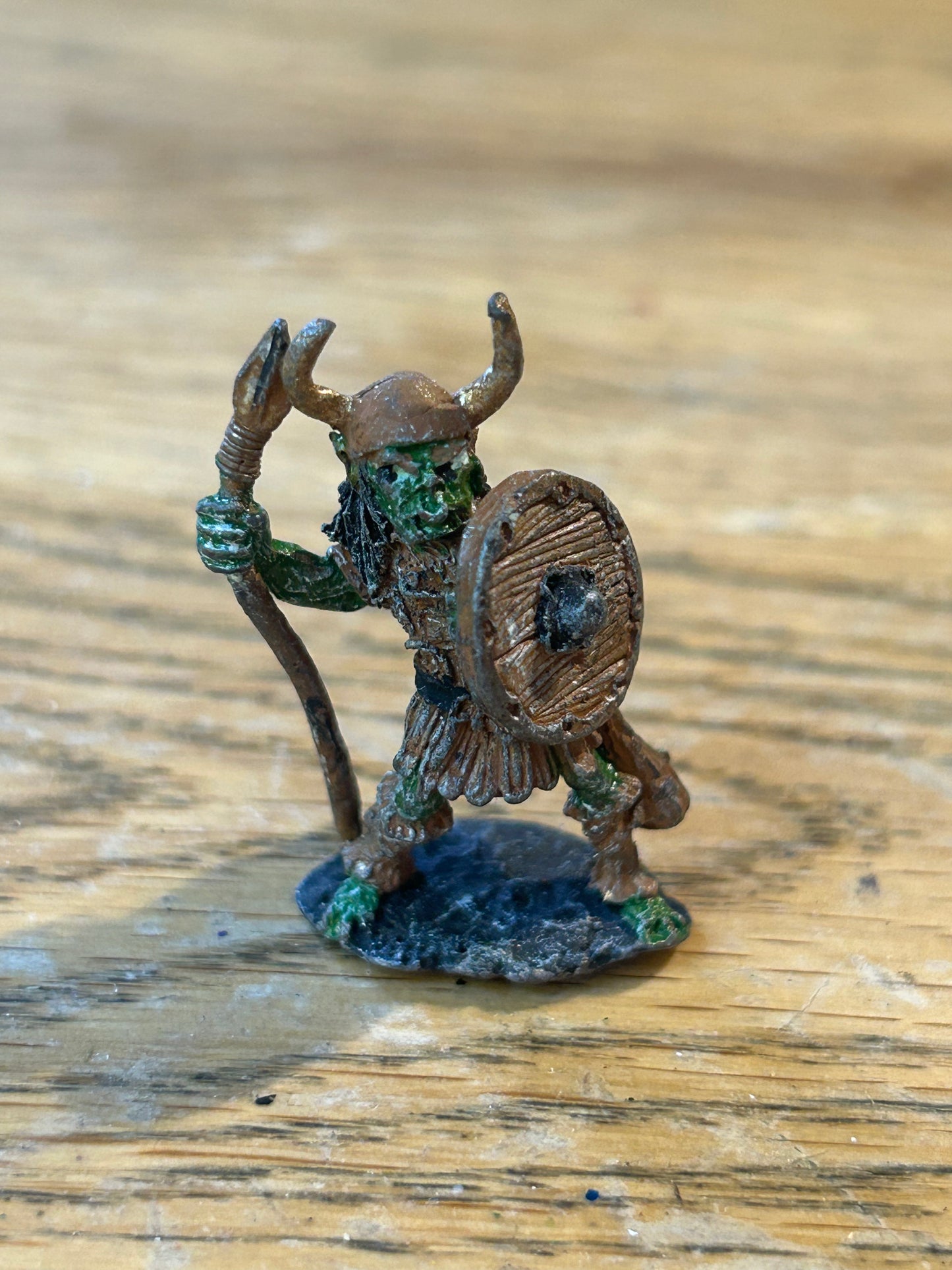 Citadel -  Preslotta - Warhammer fantasy  - C36  - Class Hobgoblin warrior with spear and shield - 1984