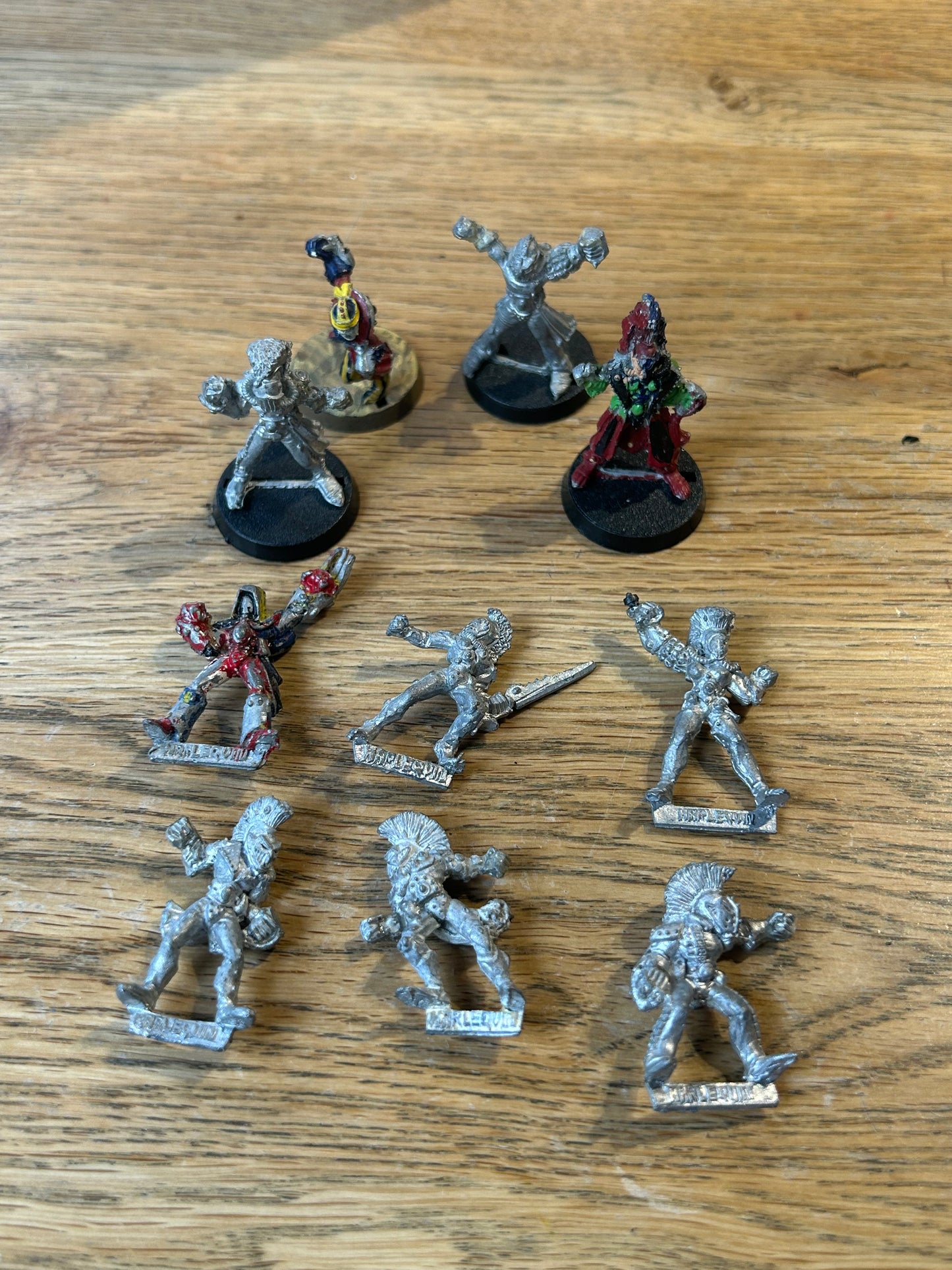 Warhammer 40k rogue trader 10 c broken eldar harlequins (weapons removed, I think they turned them into a Bloodbowl team)