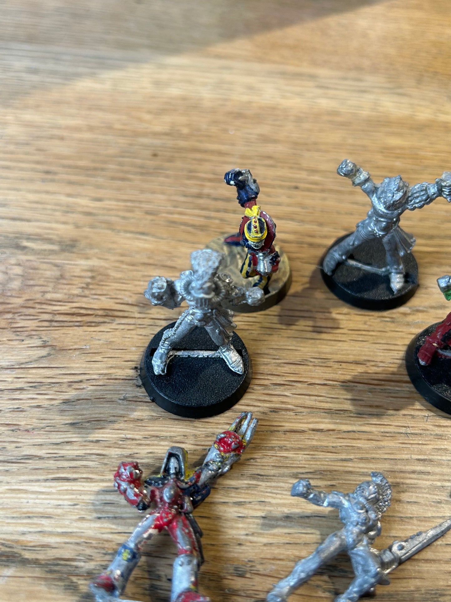 Warhammer 40k rogue trader 10 c broken eldar harlequins (weapons removed, I think they turned them into a Bloodbowl team)