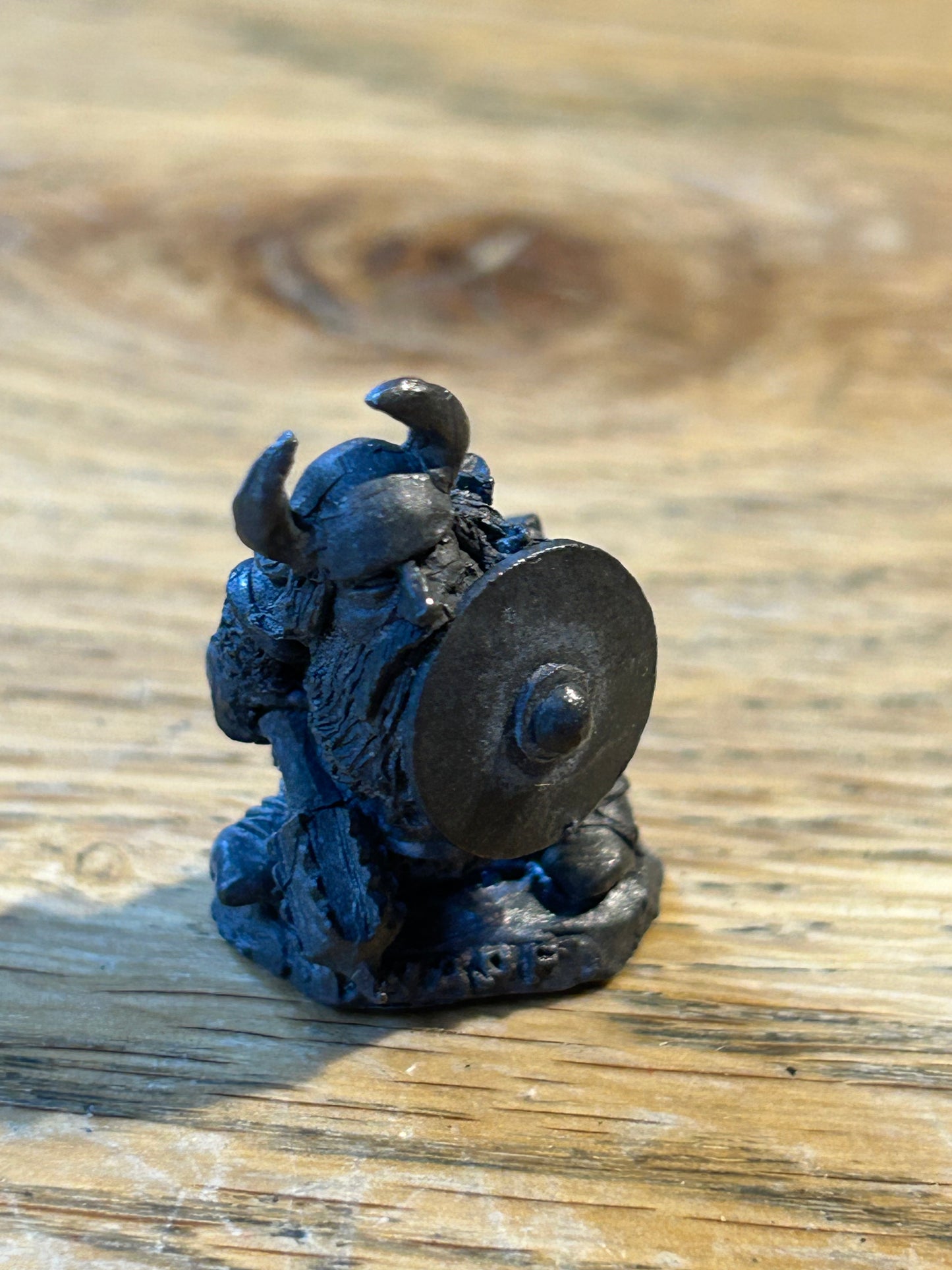 Citadel Miniatures Northern Dwarf C06 (84-03)
Luk Aruk / Leif Hornhelm