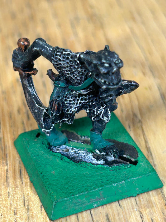 Citadel Warhammer 80s LOTR ME42 Orc of the White Hand with sword