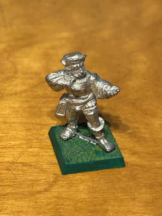 Warhammer fantasy Empire Crossbowman (no crossbow and missing feather)