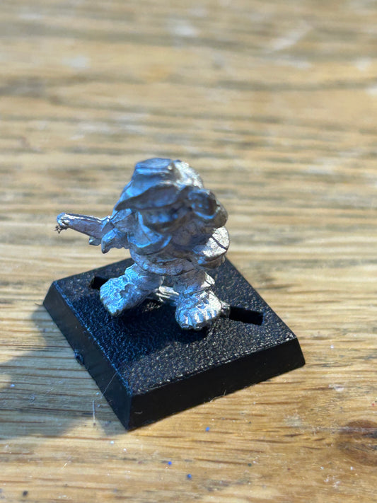 Citadel Warhammer 80s Empire C11 Halfling Adam