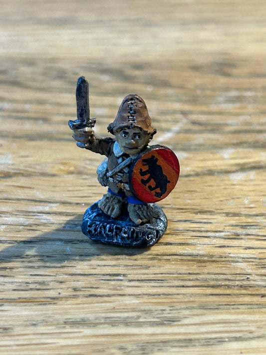 1984 C11 Pre Slotta Halfling Hog Hobbit Villager Citadel Warhammer GW
