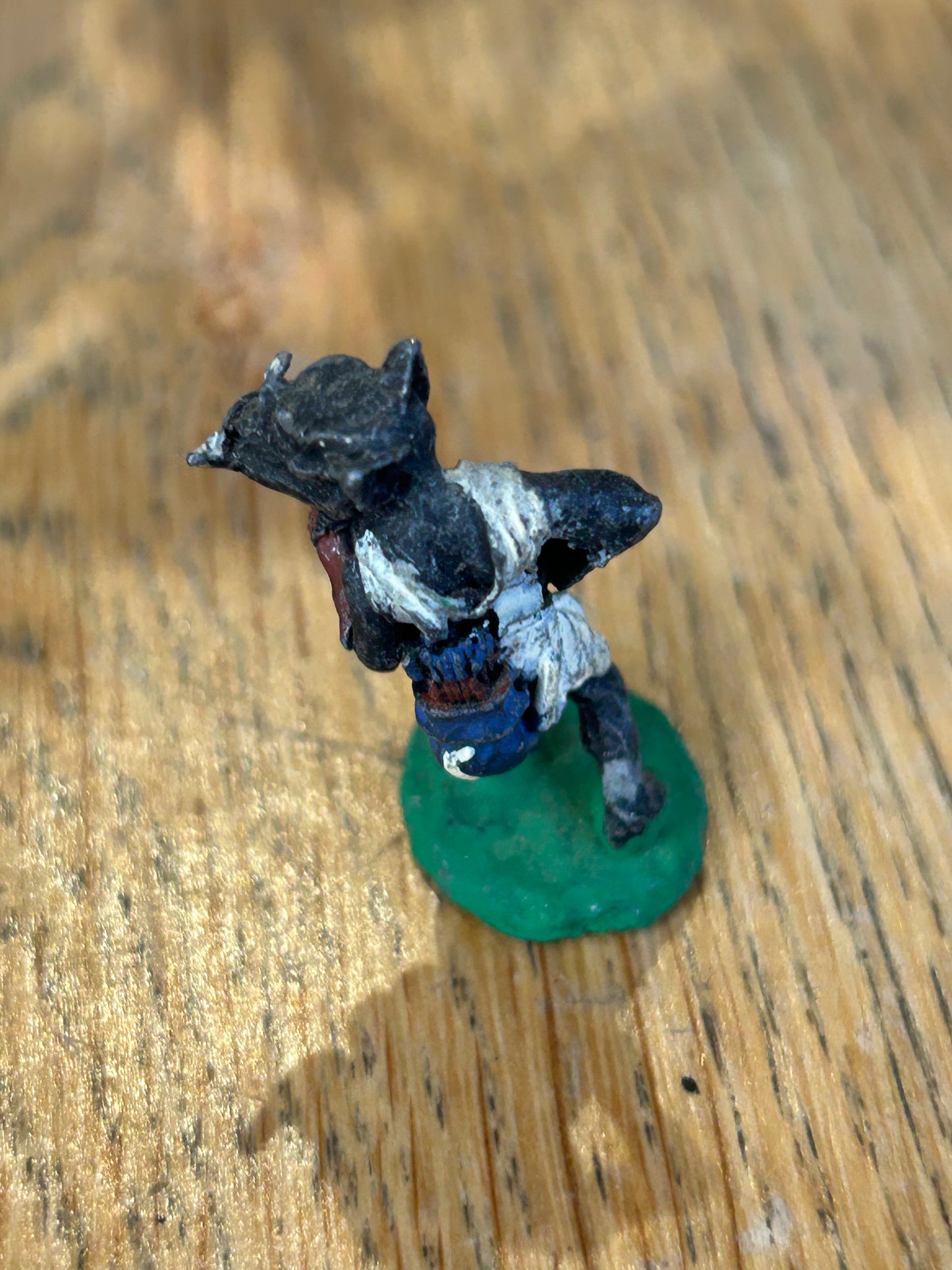 Citadel - Pre Slotta - Warhammer - C15 armoured Orc Warrior -  with crossbow 1984