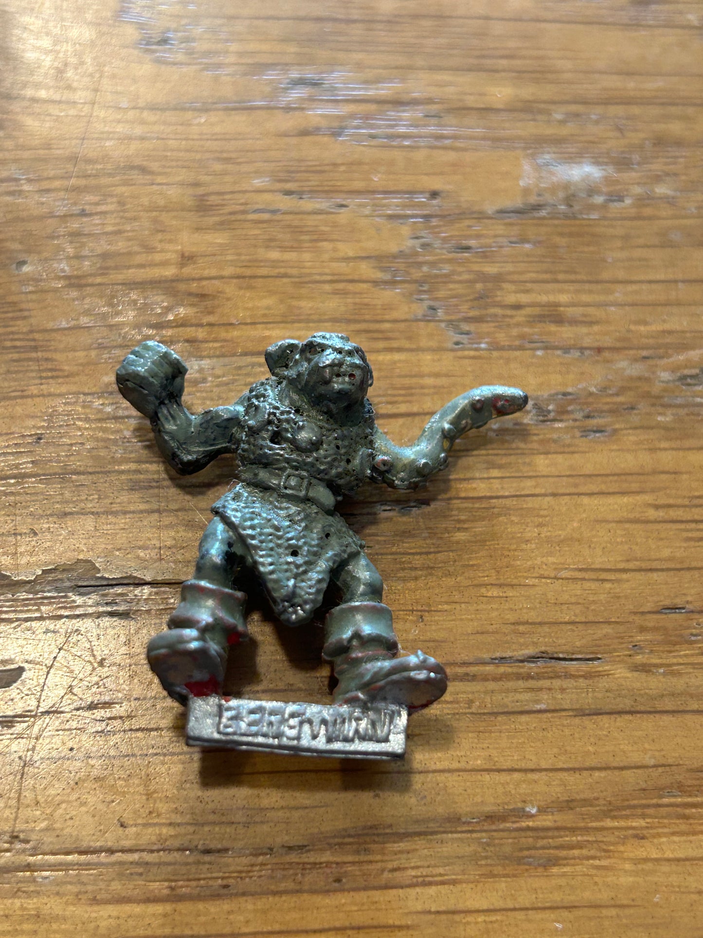 Warhammer fantasy beastman of Khorne (missing his mace)