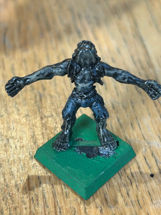 Citadel Warhammer C15 Orcs Villagers Villager Punched Orc Wounded Metal Figure