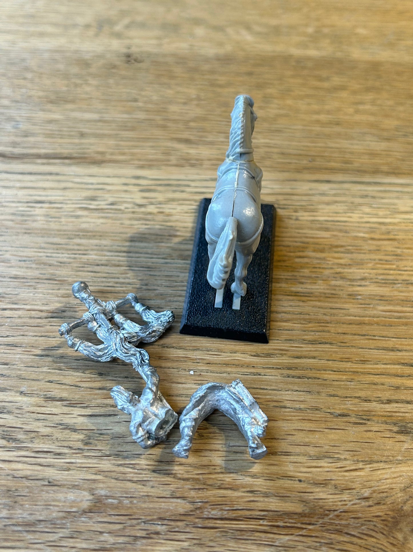 Warhammer Fantasy Old World Mounted Ungol Horse archer standard bearer