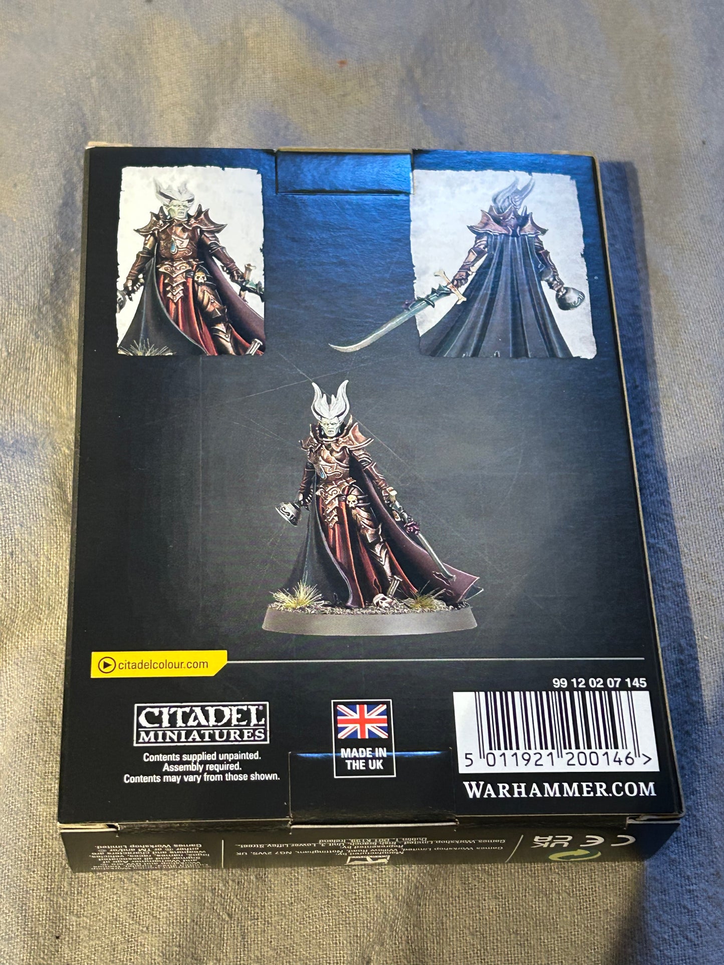 Warhammer Age Of Sigmar Soulblight Gravelords Karlina Von Carstein opened box but still on Sprue