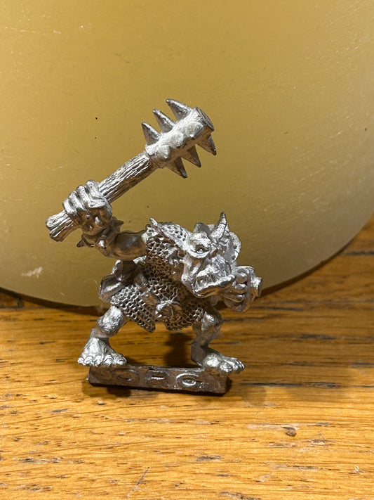 Warhammer fantasy orc boy