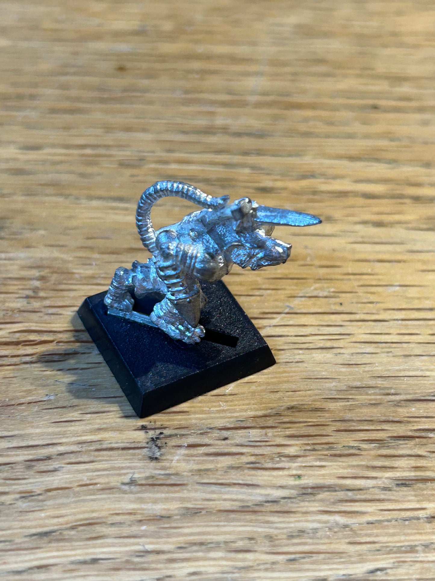 Warhammer fantasy skaven gutter runner
