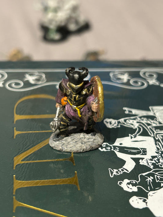 Warhammer Fantasy citadel miniatures fantasy adventurers evil cleric