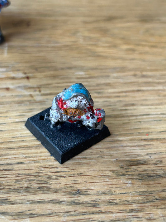 Citadel - Warhammer - C11 Gnomes - Gnome with warhammer