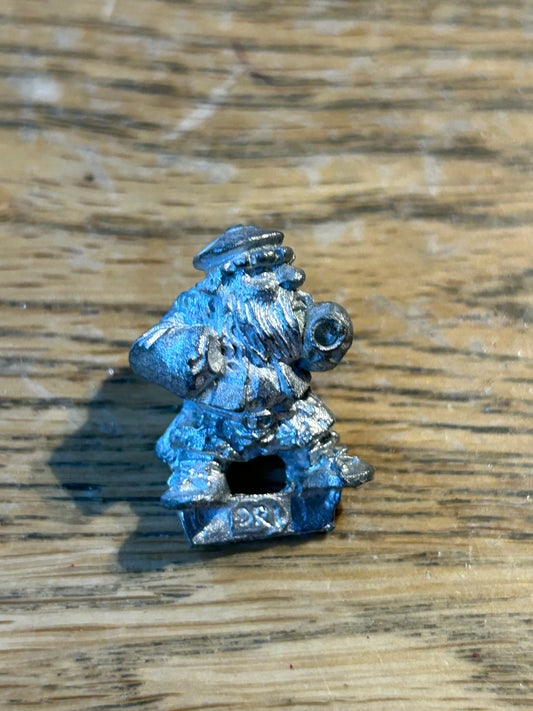Warhammer fantasy marauder dwarf crossbowman body (no plug in crossbow with hands)