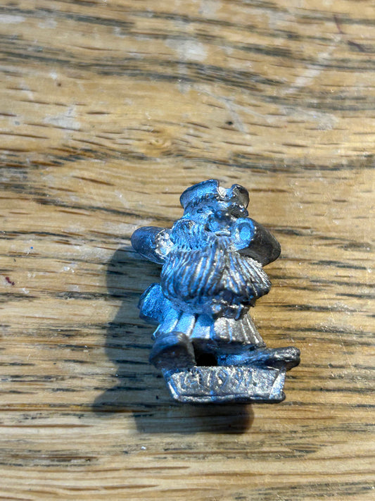 Warhammer fantasy marauder dwarf crossbowman body (no plug in crossbow with hands)
