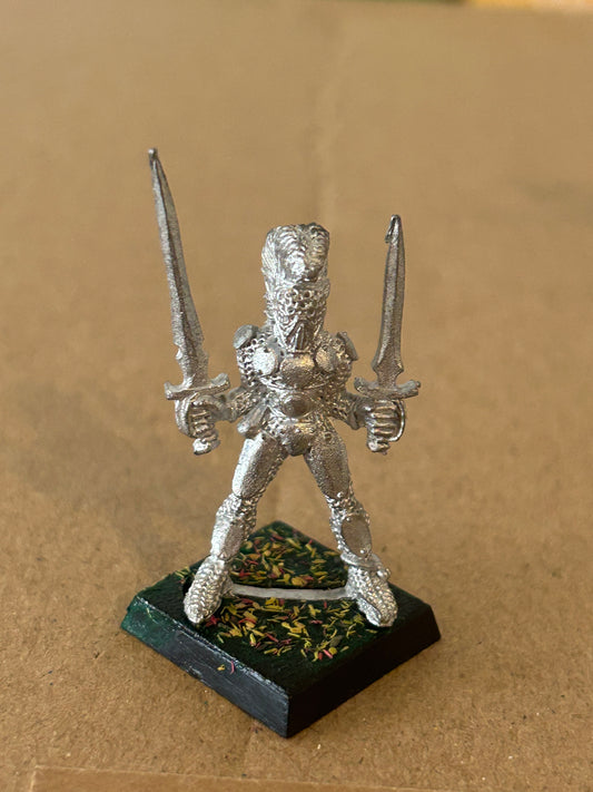 Games Workshop Citadel Warhammer ELF5 Elf Wardancer Garanhir Wood Elves 1987 GW