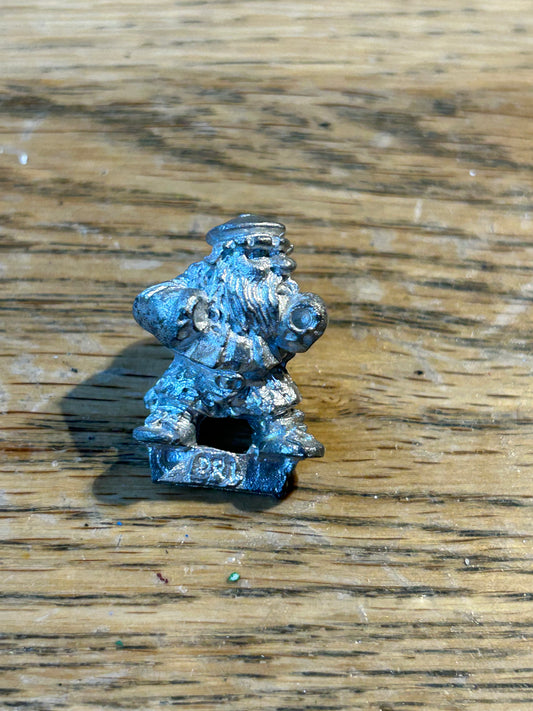 Warhammer fantasy marauder dwarf crossbowman body (no plug in crossbow with hands)