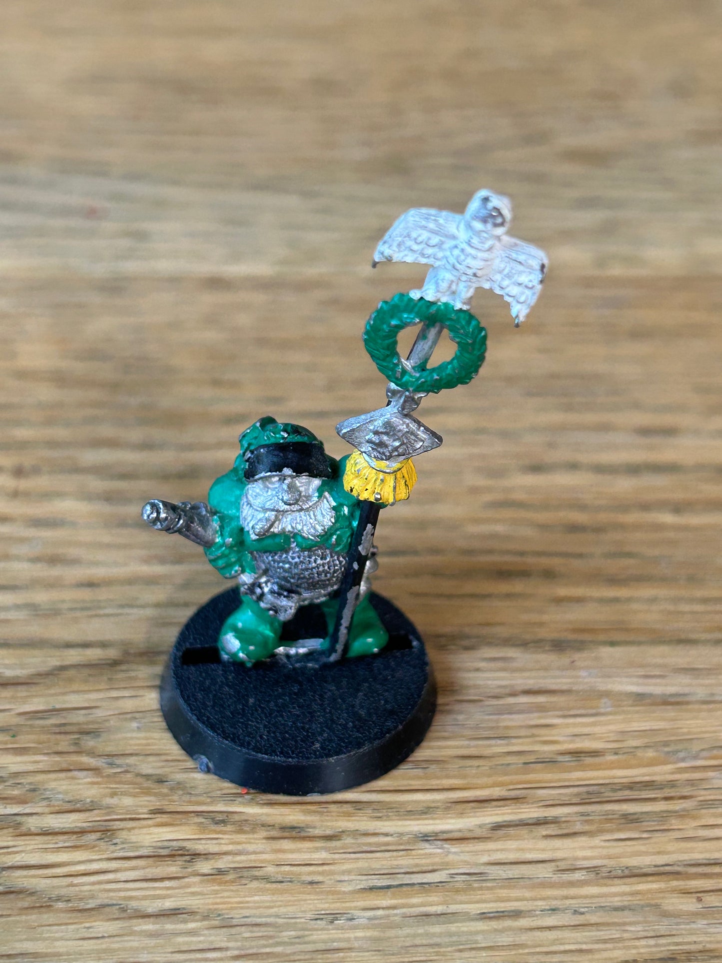 Warhammer 40k Rogue Trader Squats RT302 Garand Steyr Standard Bearer Metal