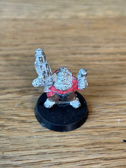 Rogue trader iron claw squat IC501 (02) rifle and pistol