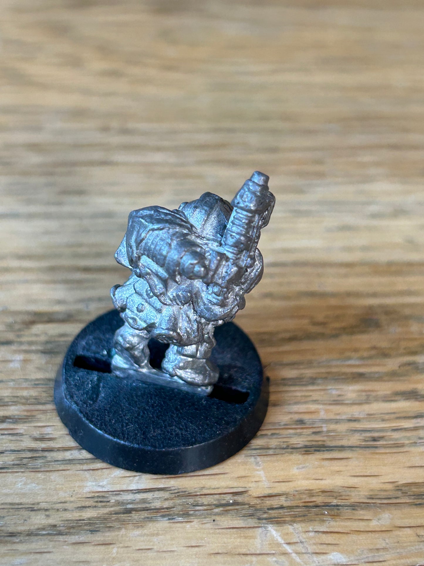 Rogue Trader Warhammer 40k Squat with las pistol